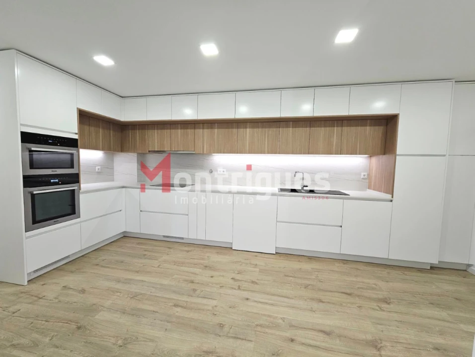 Apartamento T3 para Venda em Montijo e Afonsoeiro Foto 4