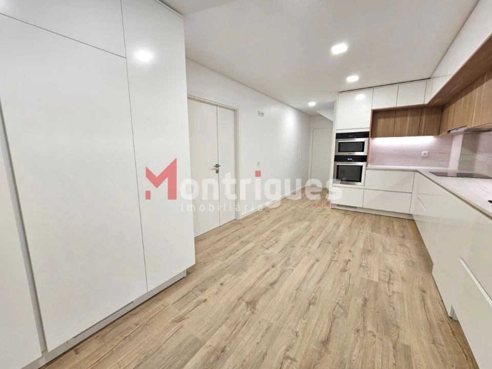 Apartamento T3 para Venda em Montijo e Afonsoeiro Foto 5