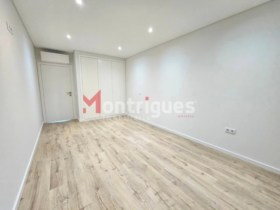 Apartamento T3 para Venda em Montijo e Afonsoeiro Foto 13