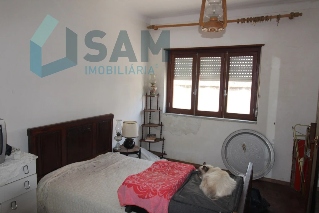 Moradia T4 para Venda em Maxial e Monte Redondo Foto 21