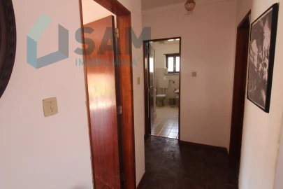 Moradia T4 para Venda em Maxial e Monte Redondo