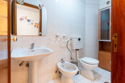 Apartamento T2 para Venda em Gulpilhares e Valadares