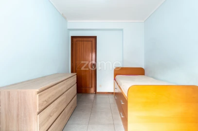 Apartamento T2 para Venda em Gulpilhares e Valadares