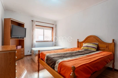 Apartamento T2 para Venda em Gulpilhares e Valadares