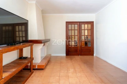 Apartamento T2 para Venda em Gulpilhares e Valadares