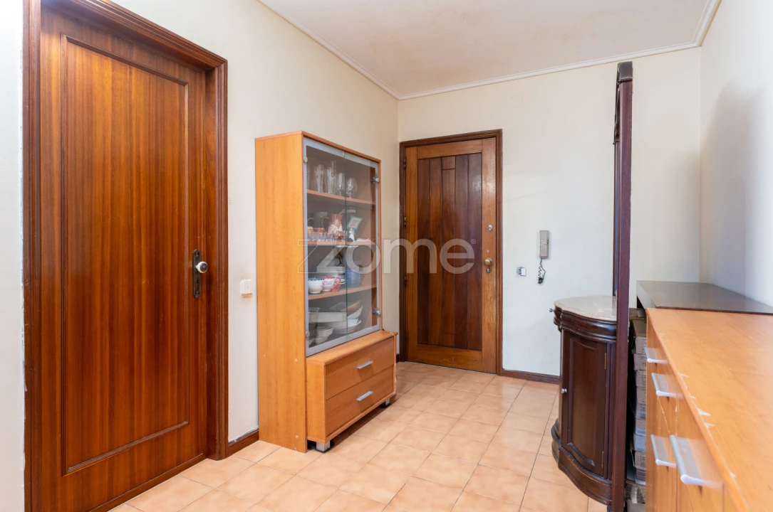 Apartamento T2 para Venda em Gulpilhares e Valadares Foto 8