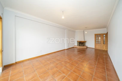 Apartamento T3 para Venda em São Vitor (Braga)