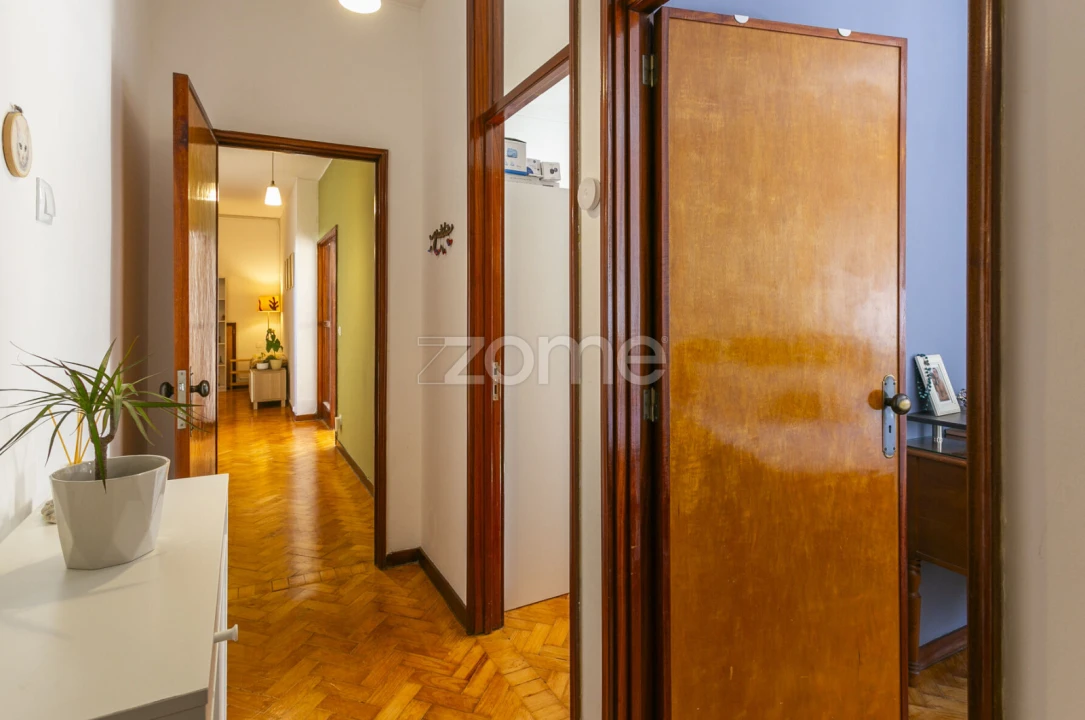 Apartamento T3 para Venda em Cedofeita, Santo Ildefonso, Sé, Miragaia, São Nicolau e Vitória Foto 11