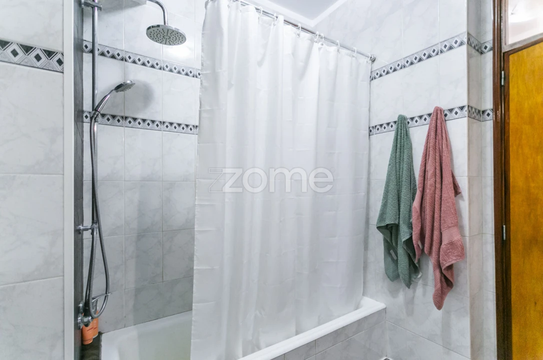 Apartamento T3 para Venda em Cedofeita, Santo Ildefonso, Sé, Miragaia, São Nicolau e Vitória Foto 16