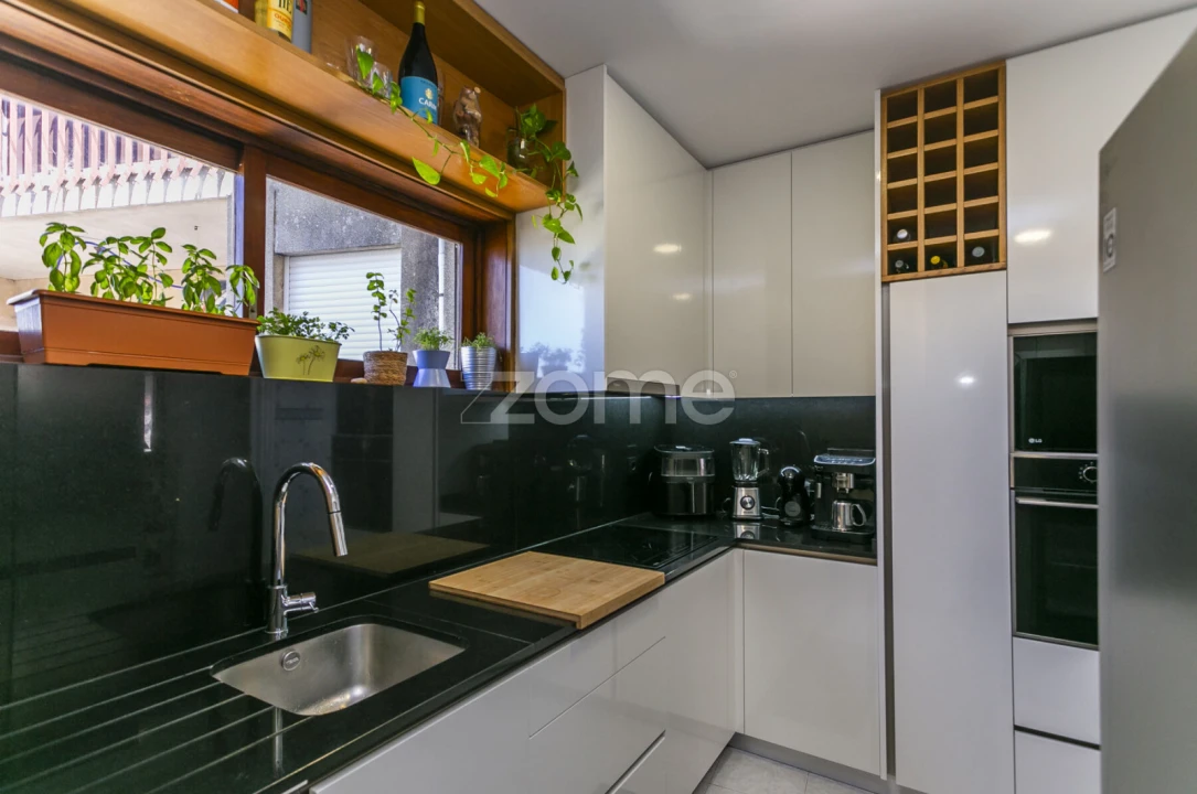 Apartamento T3 para Venda em Cedofeita, Santo Ildefonso, Sé, Miragaia, São Nicolau e Vitória Foto 22