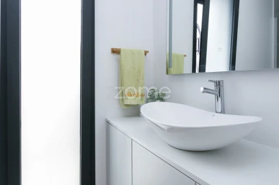 Moradia T4 para Venda em Serzedo e Perosinho