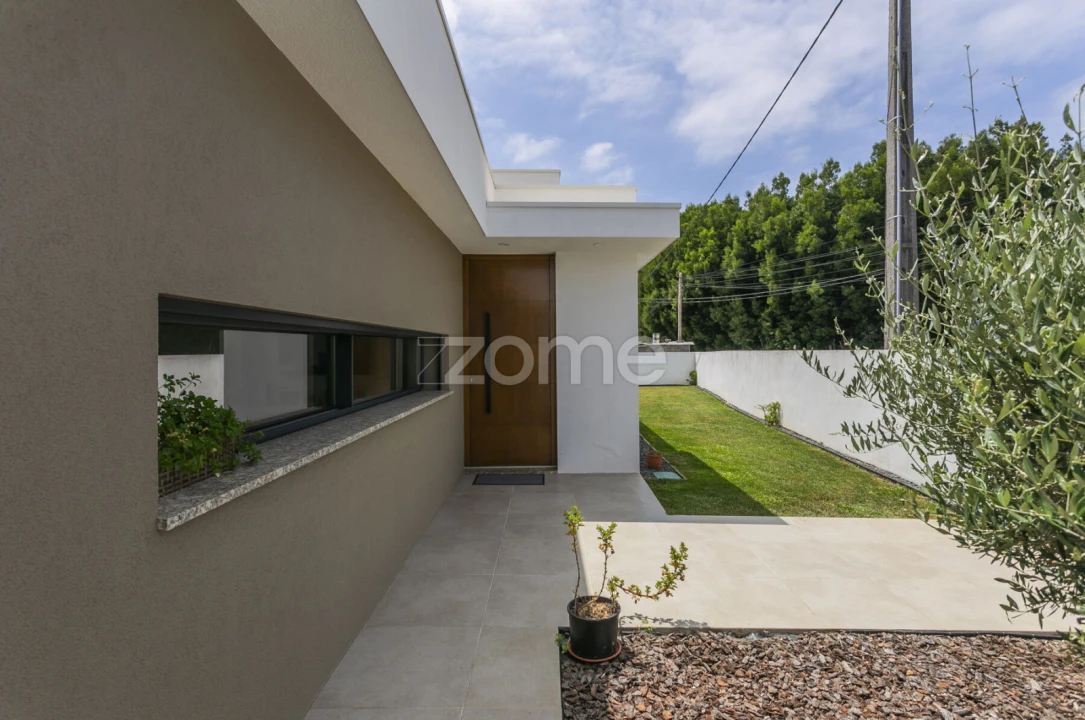 Moradia T4 para Venda em Serzedo e Perosinho Foto 6