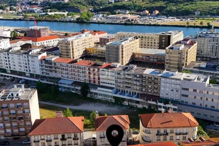 Apartamento T2 para Venda em Sé Nova, Santa Cruz, Almedina e São Bartolomeu Planta 1