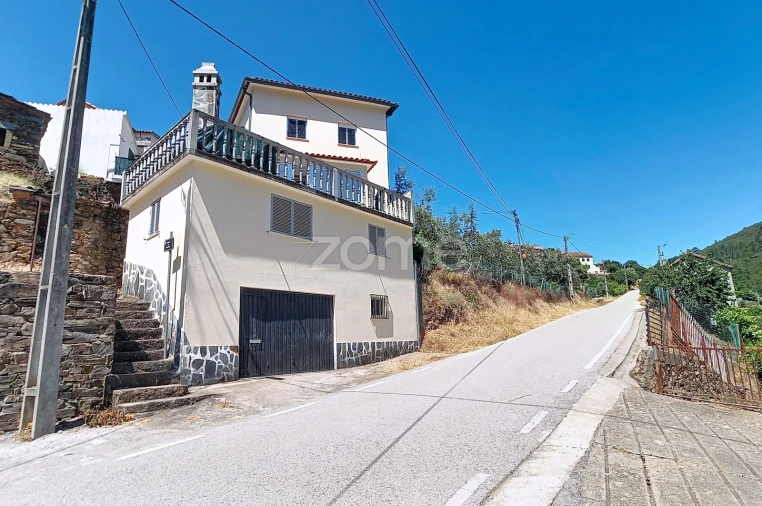Moradia T3 para Venda em Pampilhosa da Serra Foto 2