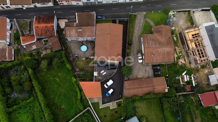 Moradia T3 para Venda em Capelas