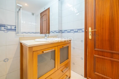 Apartamento T3 para Venda em São Domingos de Rana