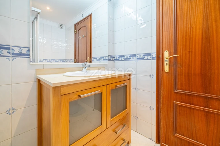 Apartamento T3 para Venda em São Domingos de Rana Foto 10