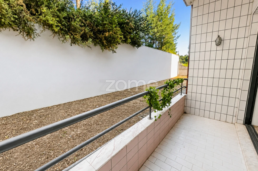 Apartamento T2 para Venda em Grijó e Sermonde Foto 10