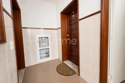 Apartamento T2 para Venda em Grijó e Sermonde