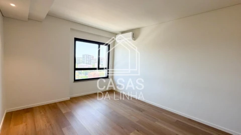 Apartamento T4 para Venda em Lumiar