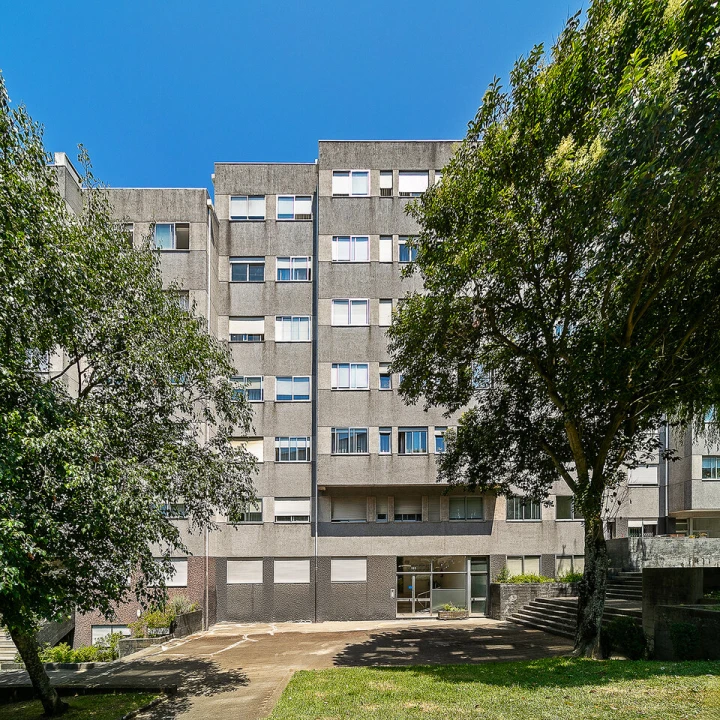 Apartamento T4 para Venda em Santa Marinha e São Pedro da Afurada Foto 2