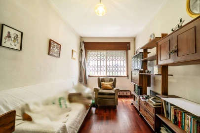 Apartamento T4 para Venda em Santa Marinha e São Pedro da Afurada