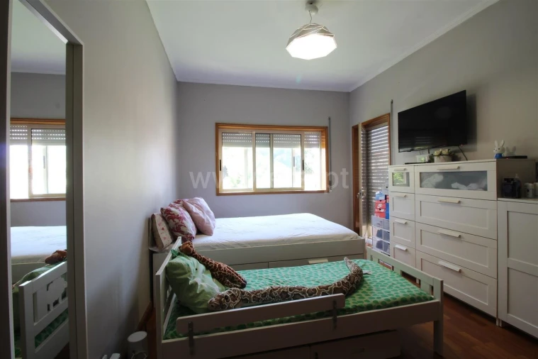 Apartamento T2 para Venda em Oliveira do Douro Foto 4