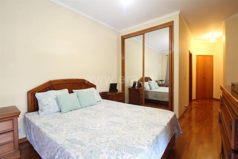 Apartamento T2 para Venda em Oliveira do Douro Foto 17