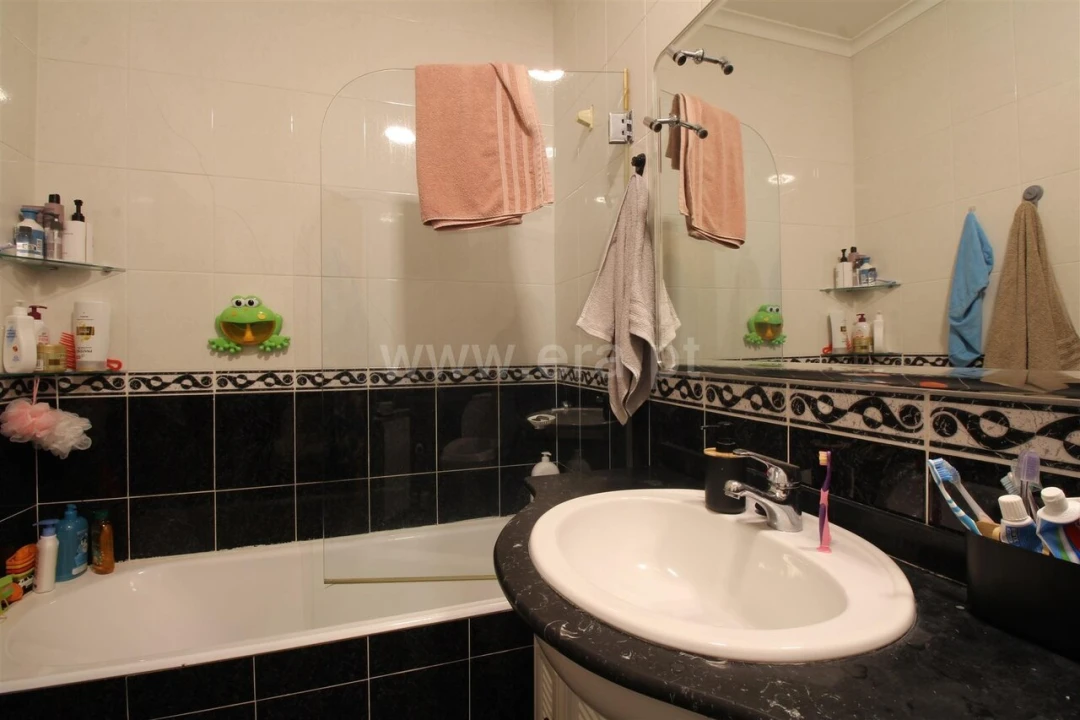 Apartamento T2 para Venda em Oliveira do Douro Foto 15