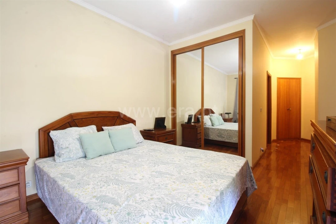 Apartamento T2 para Venda em Oliveira do Douro Foto 17