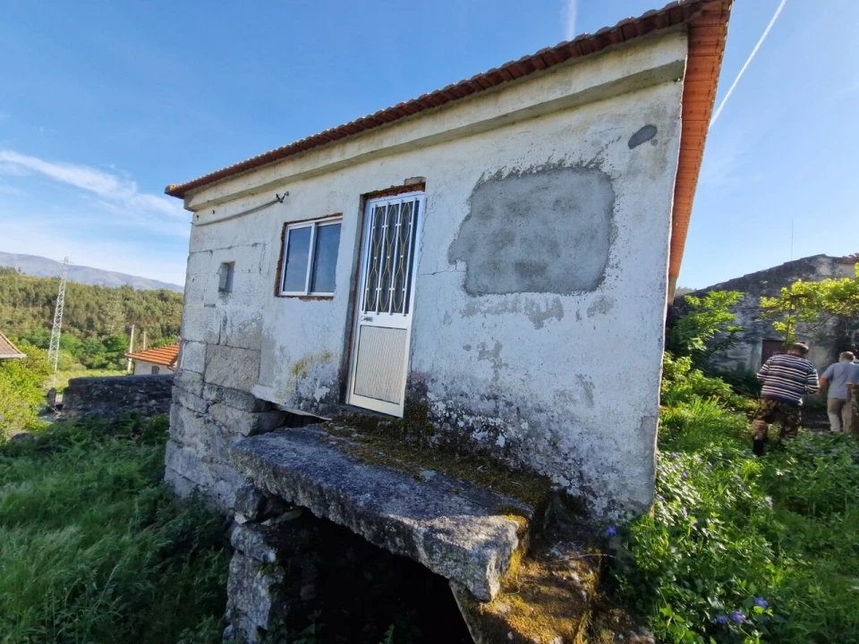 Moradia T2 para Venda em Longos Vales Foto 3