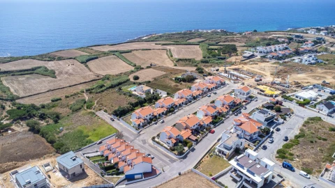 Moradia T3 para Venda em Santo Isidoro