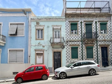 Prédio para Venda em Campolide