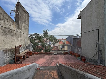 Moradia T6 para Venda em Campolide