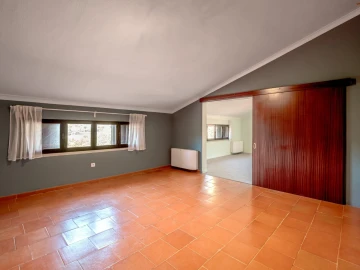 Quinta T4 para Venda em Vale do Paraiso