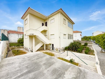 Moradia T5 para Venda em Mafra