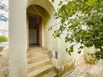 Moradia T5 para Venda em Mafra