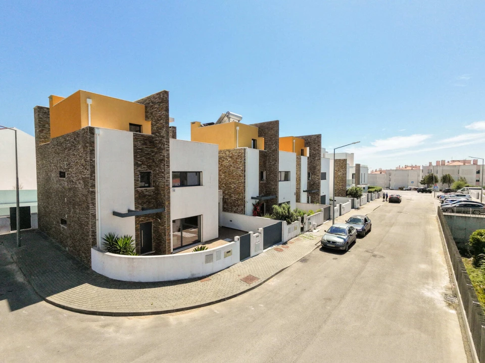 Moradia T3 para Venda em Ericeira Foto 3