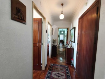 Apartamento T4 para Venda em Oeiras e São Julião da Barra, Paço de Arcos e Caxias