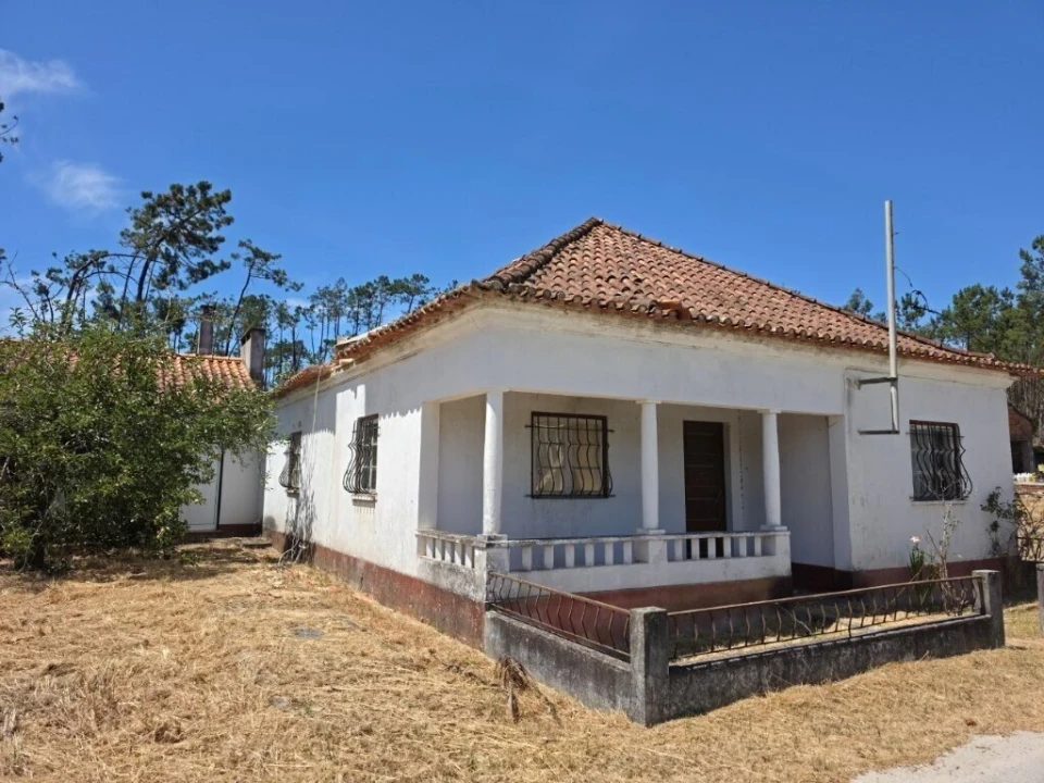 Moradia T6 para Venda em Monte Redondo e Carreira Foto 4