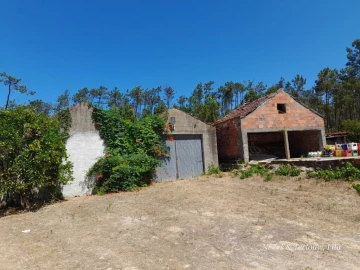 Moradia T6 para Venda em Monte Redondo e Carreira