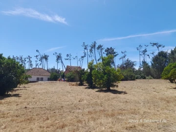 Moradia T6 para Venda em Monte Redondo e Carreira
