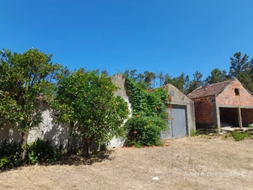 Moradia T6 para Venda em Monte Redondo e Carreira