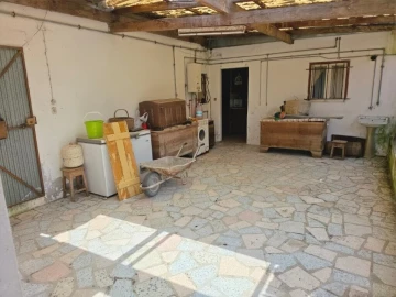 Moradia T6 para Venda em Monte Redondo e Carreira