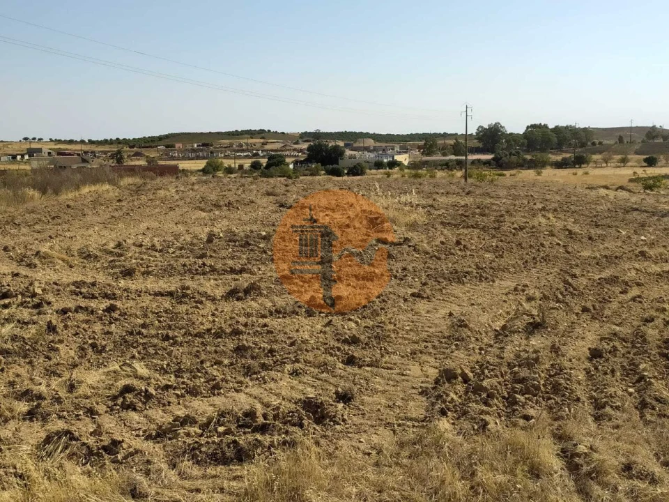 Terreno para Venda em Martim Longo Foto 28