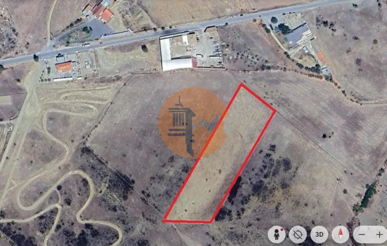 Terreno para Venda em Martim Longo Foto 2