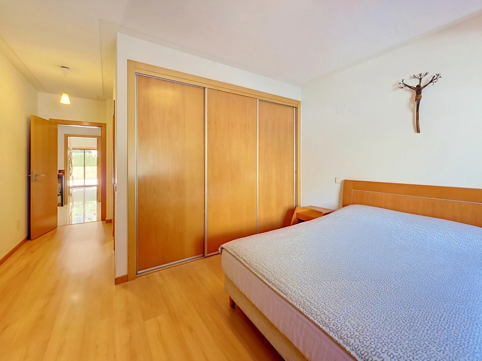 Apartamento T3 para Venda em Portimão Foto 7