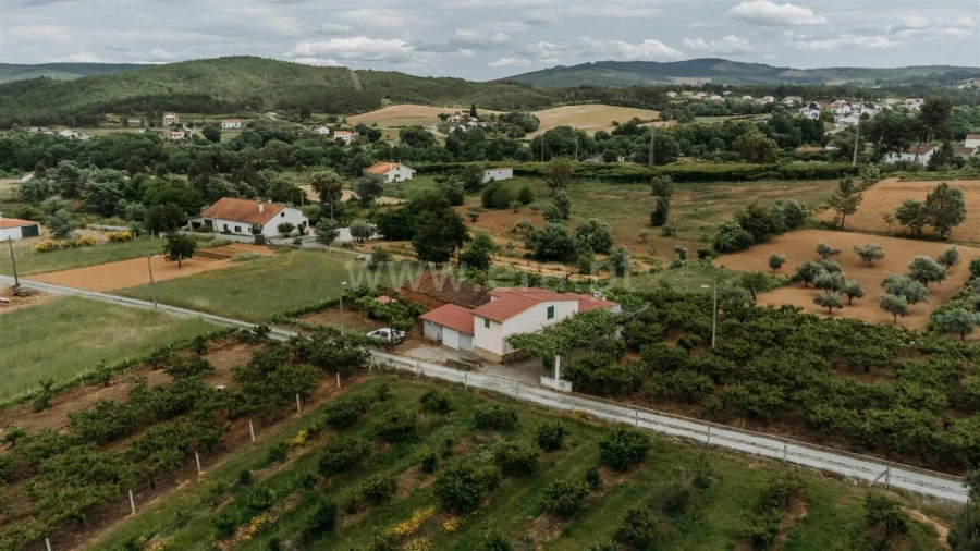 Quinta T2 para Venda em Enxames Foto 2