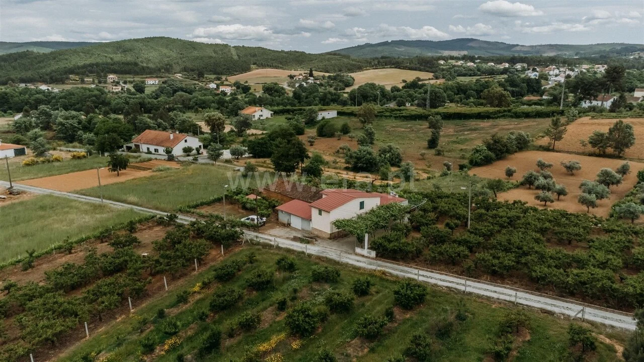 Quinta T2 para Venda em Enxames Foto 2