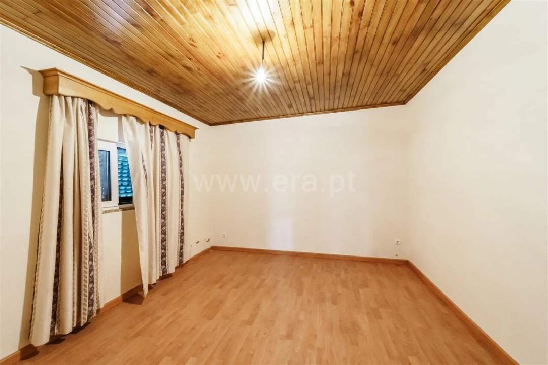 Quinta T2 para Venda em Enxames Foto 18